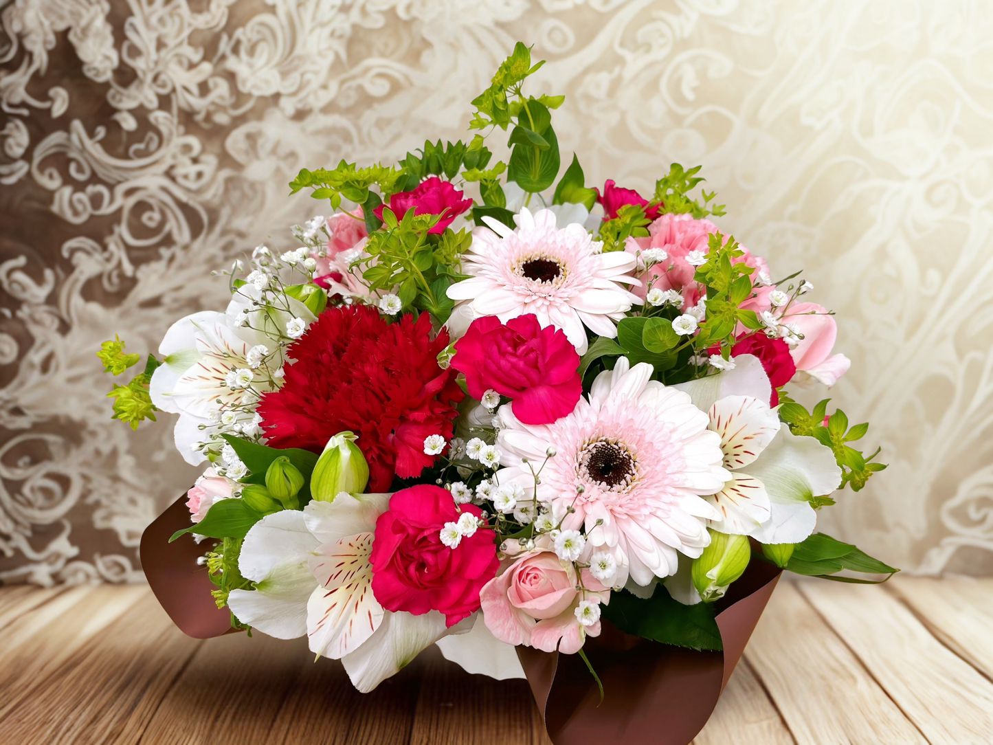 【想いが華やぐ】ピンク＆ホワイトの上質アレンジメント