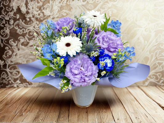 【凛とした彩り】ブルー＆ラベンダーの大人アレンジメント