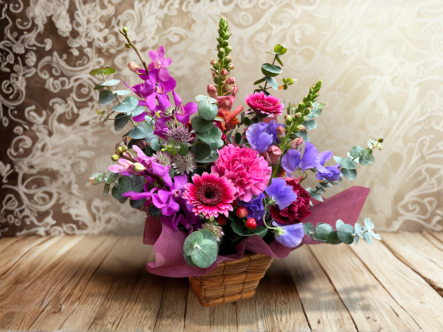 【深みを纏う】パープル＆ピンクの大人アレンジメント