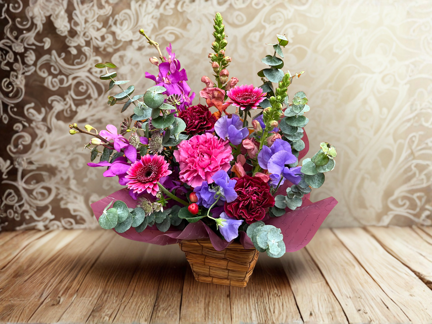 【深みを纏う】パープル＆ピンクの大人アレンジメント